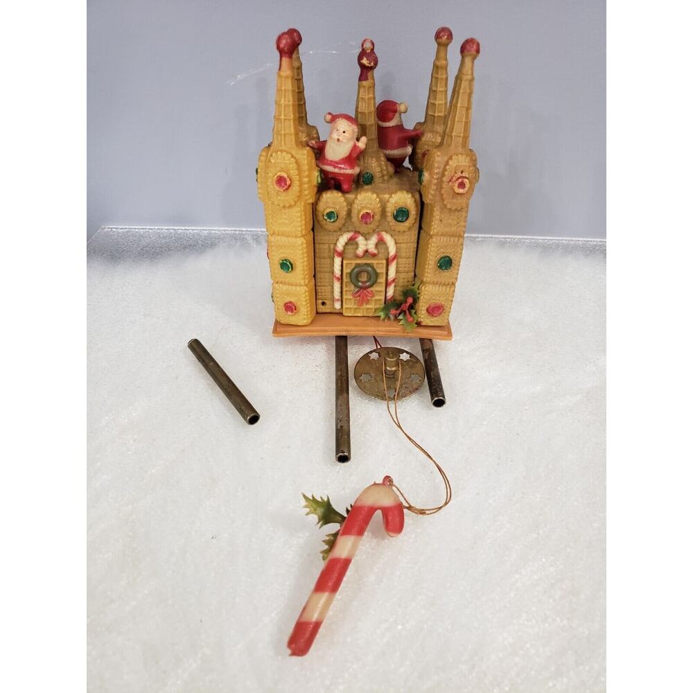 Vintage 1975 Emson Santas Workshop Wind Door Chime Plastic Kitschy Mod 70s Decor